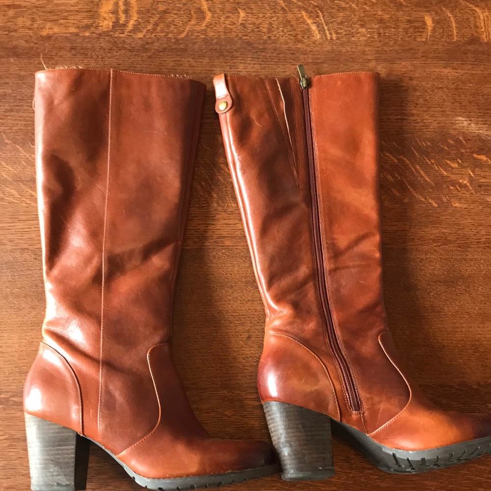 Women’s Clark’s Calf High Leather Boots